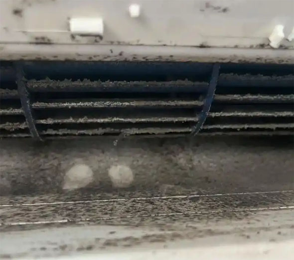 旬邑空调吹的风有股烧焦味是怎么回事